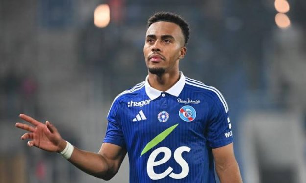 Mercato : le Bayer casse sa tirelire pour Guéla Doué
