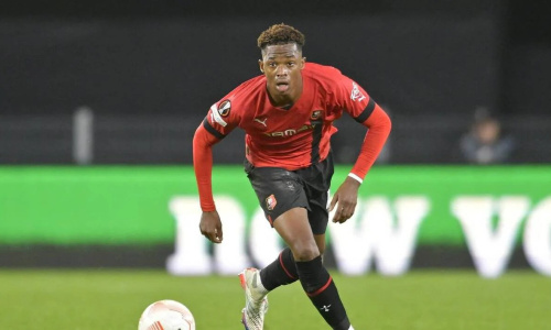 Mercato : le Champion d’Allemagne enregistre l’arrivée d’un défenseur