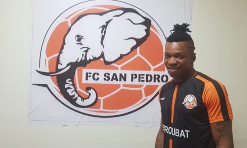 Mercato : Le championnat Guinéen accueille un ancien attaquant du FC San Pedro