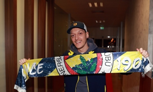 Mercato : Mezut Ozil débarque en Turquie