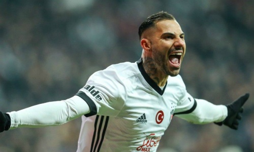 Mercato : Quaresma et Nicolas Tié désormais coéquipiers au Vitoria Guimaraes