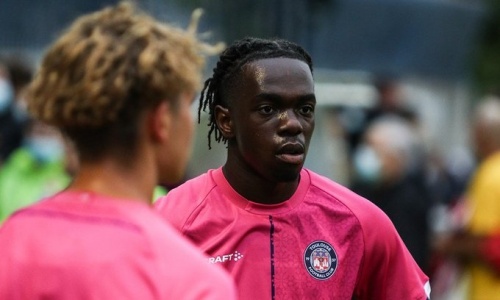 Mercato : Samuel Kasongo atterrit dans l’ancien club de Serey Dié