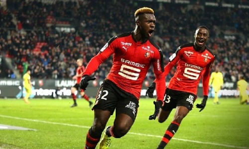 Mercato : Séville passe à l'offensive pour Joris Gnagnon