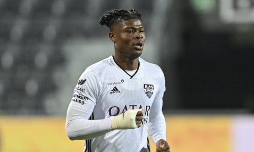 Mercato : Un club de Premier League s’attaque à Emmanuel Agbadou