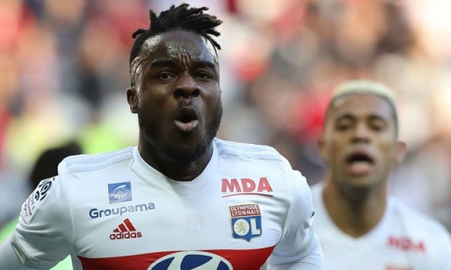 Mercato : Valence et Dortmund observent de près Maxwel Cornet