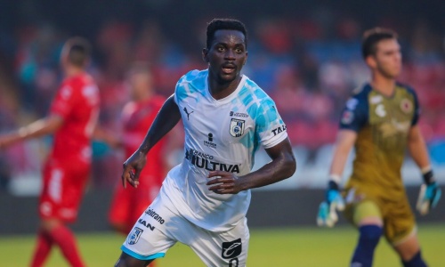 Mexique : Aké Loba frappe à deux reprises