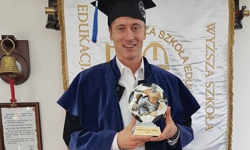 Mondial 2018 : Après avoir qualifié la Pologne, Lewandosky a décroché sa Licence en Sports