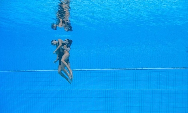 Mondiaux de natation : une nageuse Américaine sauvée de la noyade par sa coach