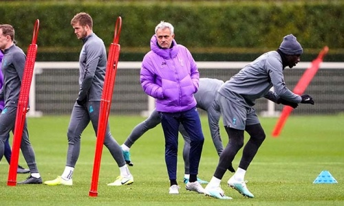 Mourinho et les Spurs s'offrent leur 1er entraînement collectif depuis le début du confinement