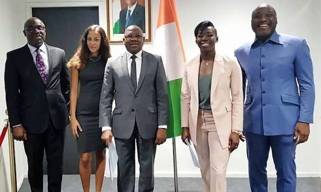 Murielle Ahouré aux côtés du Ministère des Transports Murielle Ahouré aux côtés du Ministère des Transports