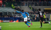 Naples : Zambo Anguissa présente ses excuses à ses coéquipiers après son rouge face au Milan en Ligue des Champions
