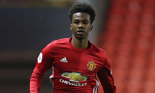 À 18 ans, Joshua Bohui doit choisir entre la Côte d'Ivoire, l'Angleterre et la France