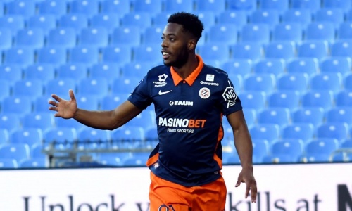 OL/MHSC : Buteur, Elye Wahi remporte son duel face à Maxwel Cornet