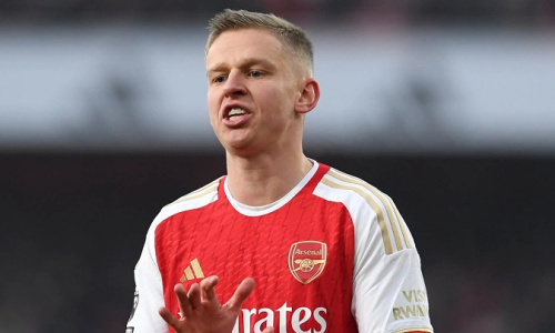 Oleksandr Zinchenko se dit prêt à se battre au front de la guerre entre l’Ukraine et la Russie