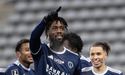 ‘‘On est tous conscients qu'on a un effectif bâti pour monter’’ : Jean-Philippe Krasso affiche clairement les ambitions du Paris FC