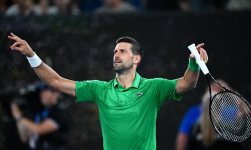 Open d’Australie : Novak Djokovic se défait de Jannik Sinner et rejoint Alcaraz en finale