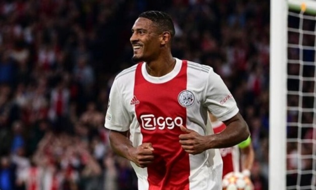Pays-Bas : Buteur et passeur, Haller maintient l’Ajax au top du classement