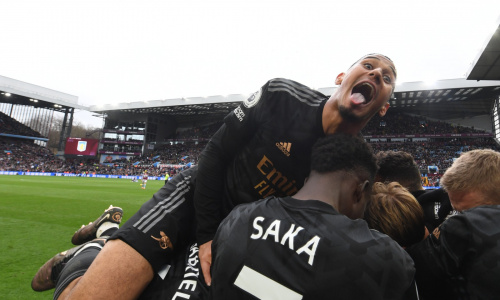 Premier League : Arsenal renverse Aston Villa et reprend la tête