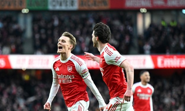 Premier League : Arsenal répond à City, Liverpool enfonce Wolverhampton