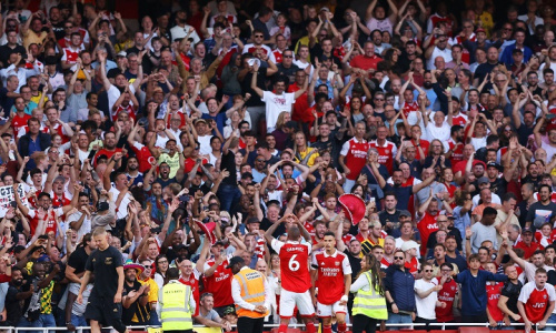 Premier League : Arsenal signe une 4è victoire en 4 matchs et reprend sa place de leader