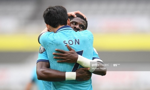 Premier League : Avec Aurier, Tottenham s’impose à Newcastle