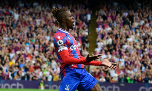 Premier League : auteur d'un doublé, Zaha offre à Crystal Palace sa 1ère victoire de la saison