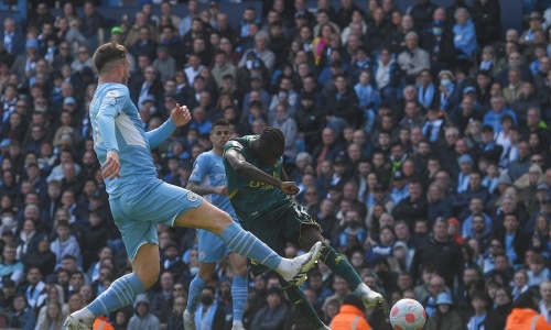 Premier League : Hassane Kamara débloque son compteur