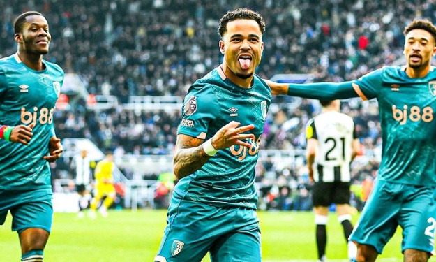 Premier League : Justin Kluivert porte les Cherries sur la pelouse des Magpies