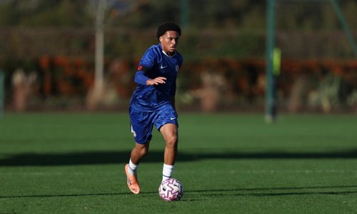 Premier League : le fils d’Eboué Emmanuel présent dans le groupe de Chelsea pour le match contre Liverpool