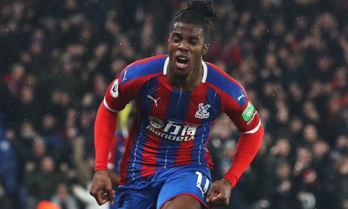 Premier League : Zaha arrache le nul face à Brighton sur un coup de canon