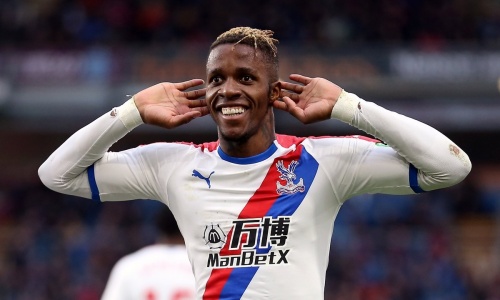 Premier League : Zaha s’offre un nouveau record et envoie Cardiff en D2