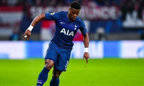 PSG : Leonardo travaille pour le retour de Serge Aurier