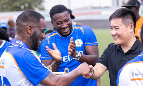 Quand TECNO réunit les Légendes pour un match de bienfaisance au profit des communautés Africaines