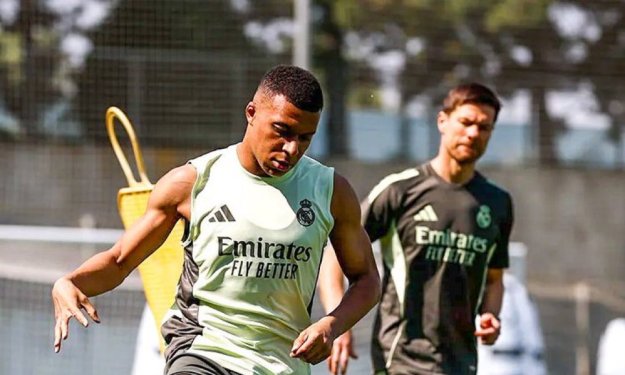 Real Madrid : Xabi Alonso donne des nouvelles rassurantes de Kylian Mbappé