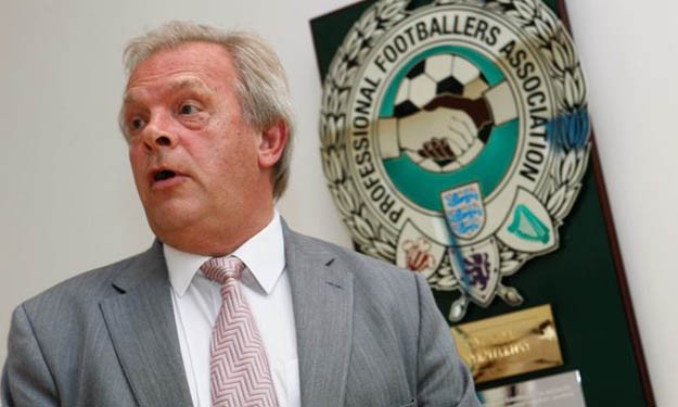 Reportage : Le foot Anglais au centre d'un scandale de pédophilie, les noms de Chelsea et City apparaissent