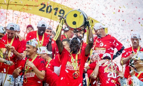 République Tchèque : Le Slavia Prague d’Ibrahim Traoré reçoit son trophée de champion