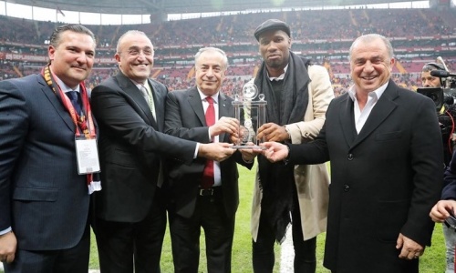 Retour de Didier Drogba à Galatasaray, qu’est ce qui se mijote ?