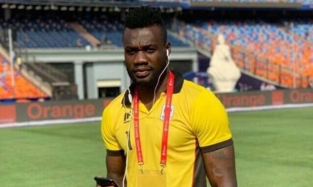 Robert Odongkara signe au Horoya AC