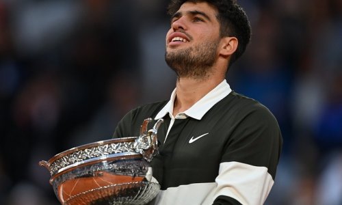 Roland-Garros : Carlos Alcaraz s’offre le titre au terme d’une finale légendaire face à Jannik Sinner