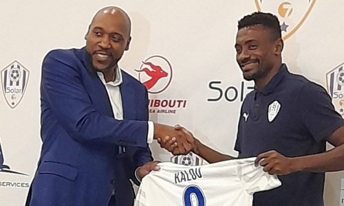 Salomon Kalou présenté officiellement par son nouveau club