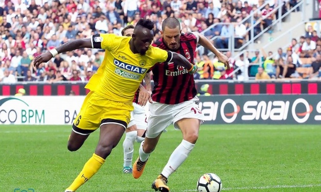 Seko Fofana au duel lors d'un "Udinese-Milan" Seko Fofana au duel lors d'un "Udinese-Milan"