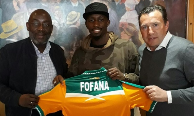 Seko Fofana lorsqu'il rejoignait officiellement les Éléphants de Côte d'Ivoire (avril 2017) Seko Fofana lorsqu'il rejoignait officiellement les Éléphants de Côte d'Ivoire (avril 2017)