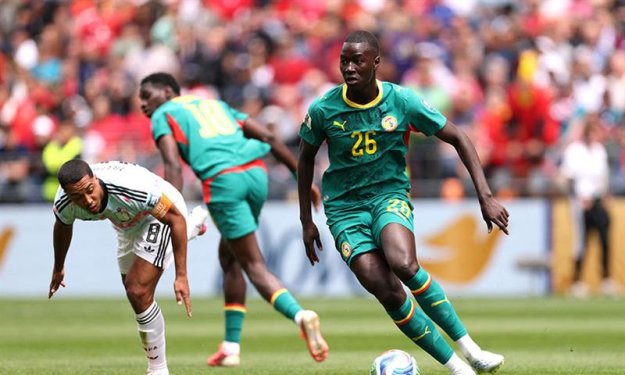 Sénégal : Pape Gueye annonce son retrait de la sélection après l’élimination face à la Belgique