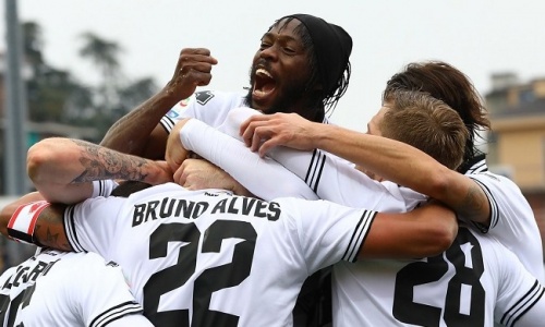 Serie A : Gervinho frappe l'Inter à deux reprises