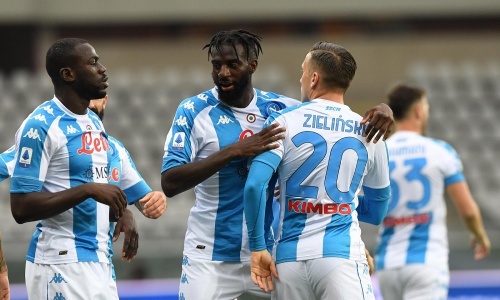 Serie A : Grâce à un but de Tiémoué Bakayoko, Naples double au classement Franck Kessié et le Milan AC