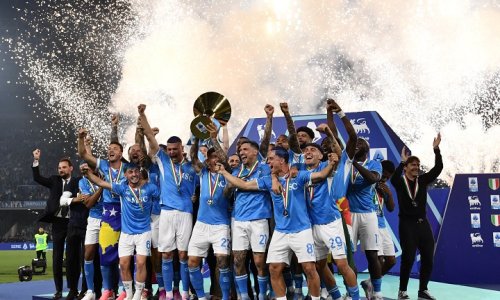 Serie A : le Napoli se défait de Cagliari et remporte le titre de Champion, l’Inter termine 2è