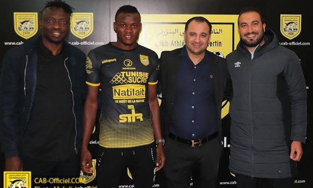 Seydou Cissé, son agent et les responsables du CA Bizertin