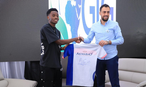 Simon Adingra nommé Ambassadeur d’une eau minérale