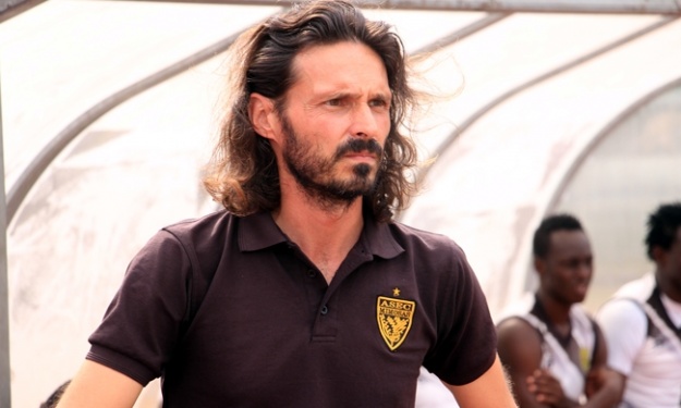 Solidité défensive, attaque de feu, ses choix, … Julien Chevalier revient sur le parcours victorieux de l’ASEC au Tournoi de la fraternité