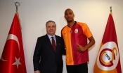 Steven Nzonzi (AS Roma) rejoint Seri Jean Michael à Galatasaray